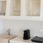 Theophrasti Appartement *