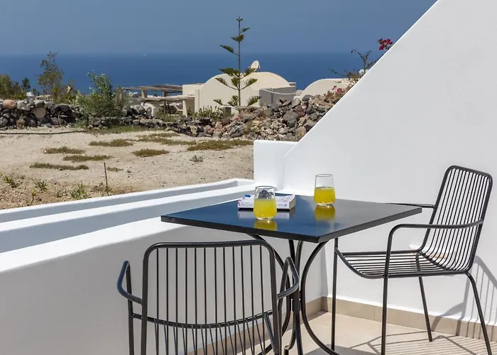 Theophrasti Foinikiá