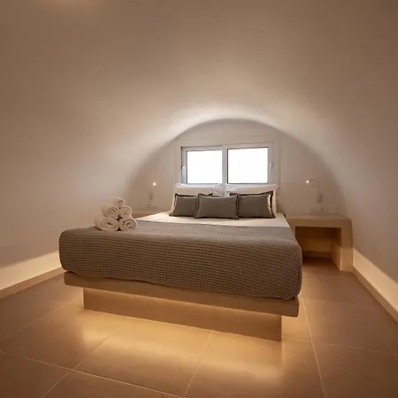 Theophrasti Foinikiá