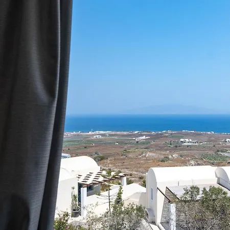 Theophrasti Apartment *