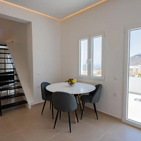 Апартаменты Theophrasti Foinikia (Santorini)