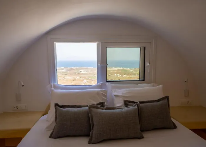 Апартаменты Theophrasti Foinikia (Santorini)