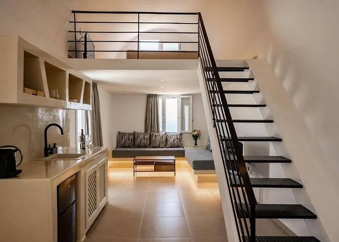 Theophrasti * Foinikia (Santorini)