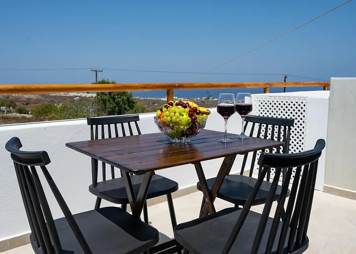 Theophrasti Апартаменты